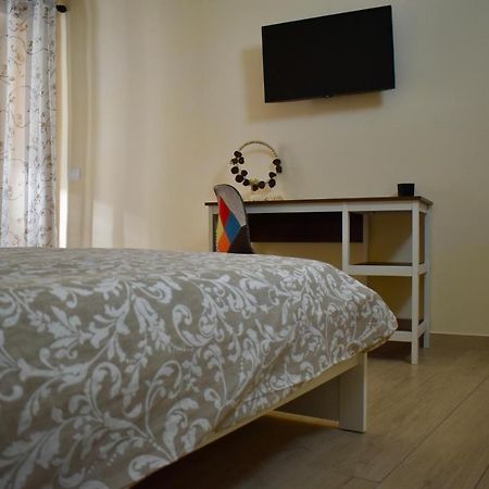 Dimora Normanna Bed & Breakfast Аверса Екстериор снимка