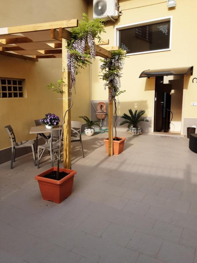 Dimora Normanna Bed & Breakfast Аверса Екстериор снимка