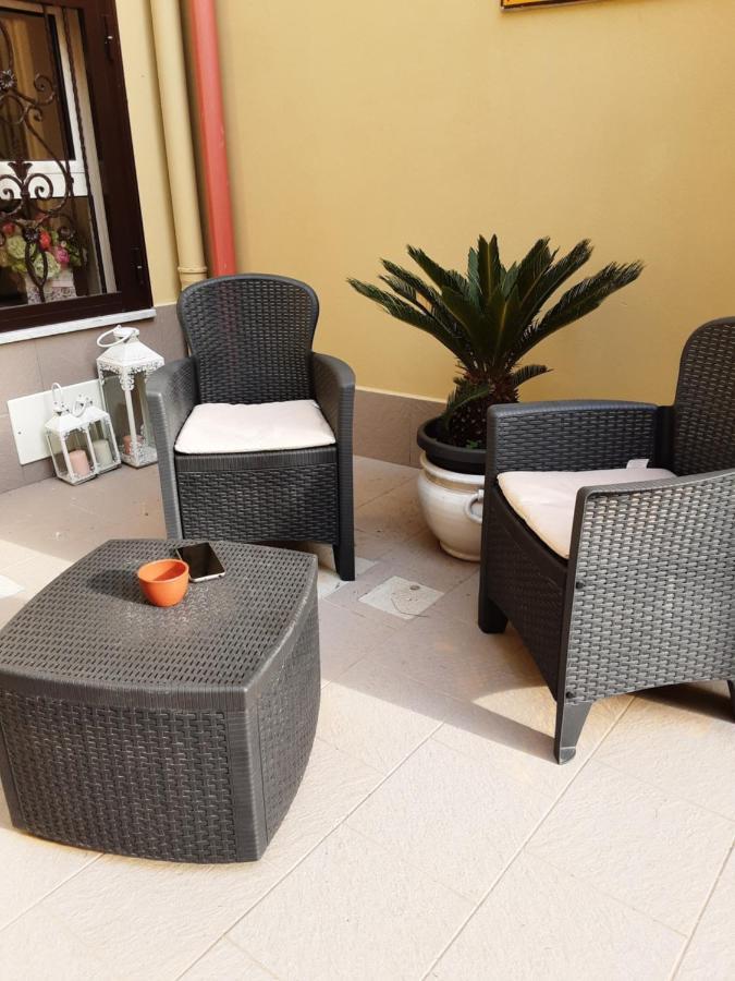 Dimora Normanna Bed & Breakfast Аверса Екстериор снимка